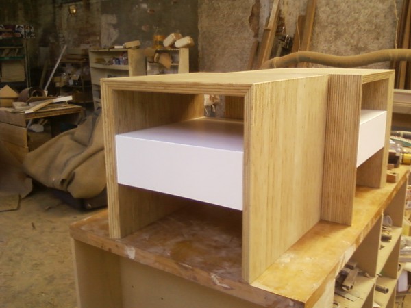 <span>Custom Made Bedside Table</span><i>→</i>